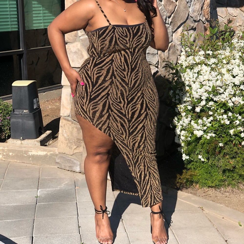 Shimmer tiger print maxi dress with slit
